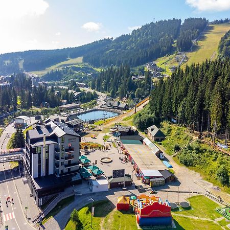 Shelter Apart Hotel Bukovel Eksteriør bilde